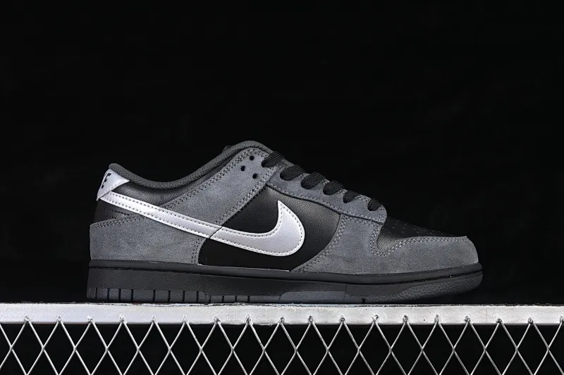 All categories Nk SB Dunk series Nk SB Dunk Low low-top sneakers Nike SB Dunk Low black and gray color low-top casual sneakers II7636-001